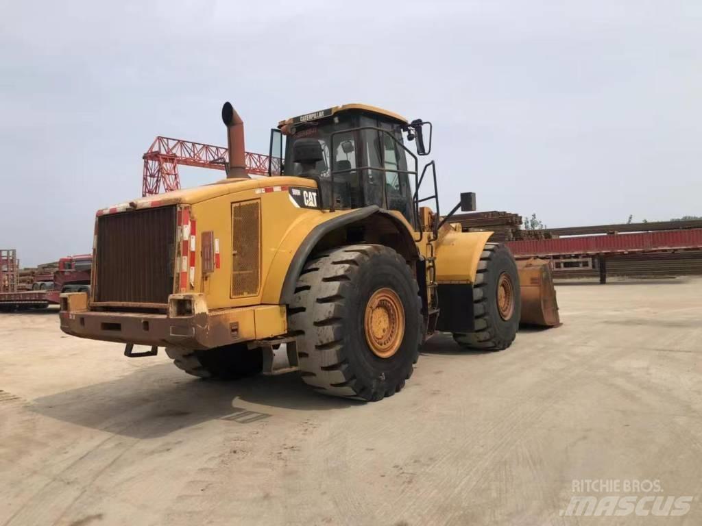 CAT 980 H Gumikerekes homlokrakodók