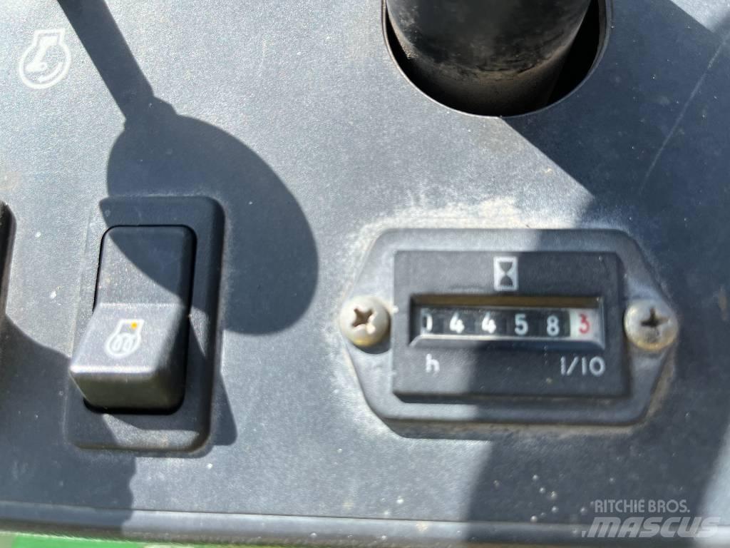 John Deere 2653 A Ráülős fűnyírók