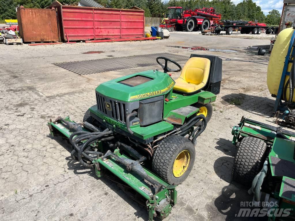 John Deere 2653 A Ráülős fűnyírók