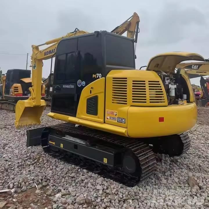 Komatsu PC70-8 Közepes (midi) kotrók 7 t - 12 t