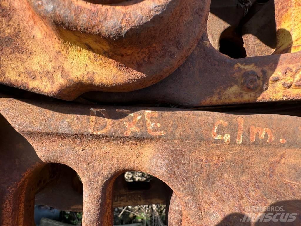 CAT D 6 R Lánctalpak, láncok és futóművek