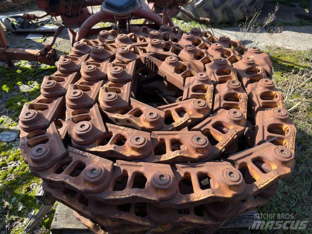CAT D 6 R Lánctalpak, láncok és futóművek