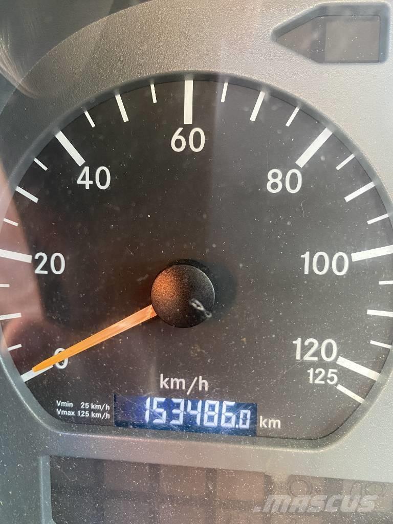 Bison TKA 28 KS Teherautóra szerelt emelők és állványok