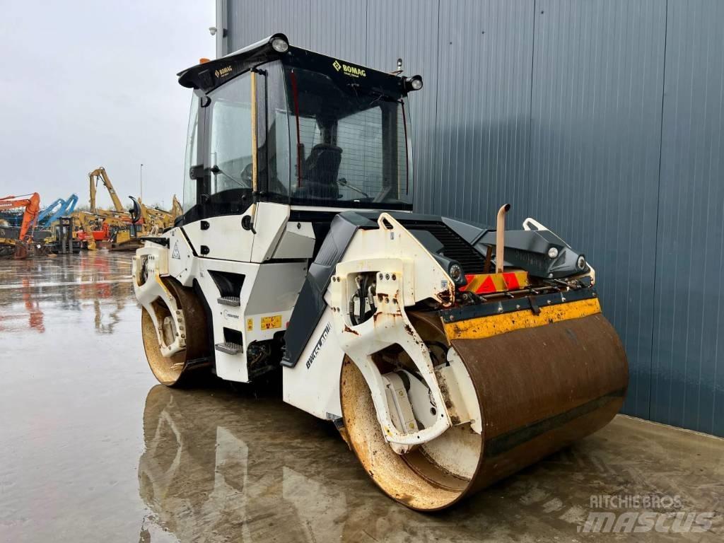 Bomag BW151AD-5 Ikerdobos hengerek