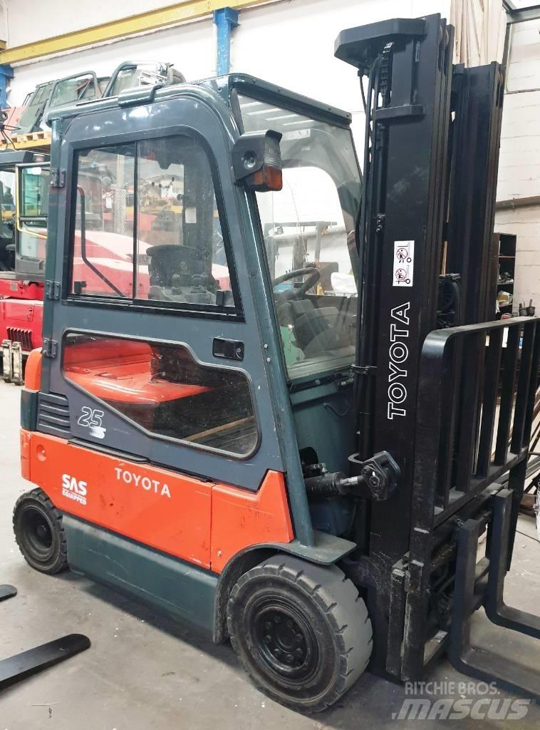 Toyota 7 FBMF 25 Elektromos targoncák