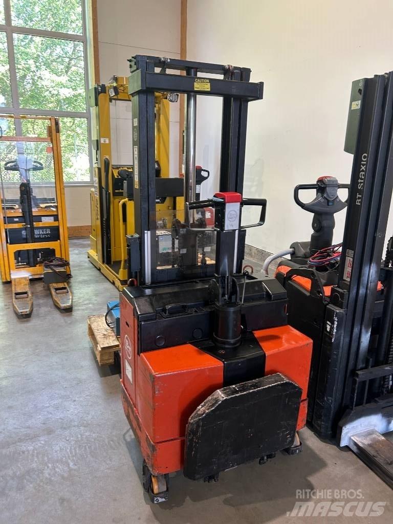 BT LSF 1250 E / 10 Gyalogkíséretű targonca