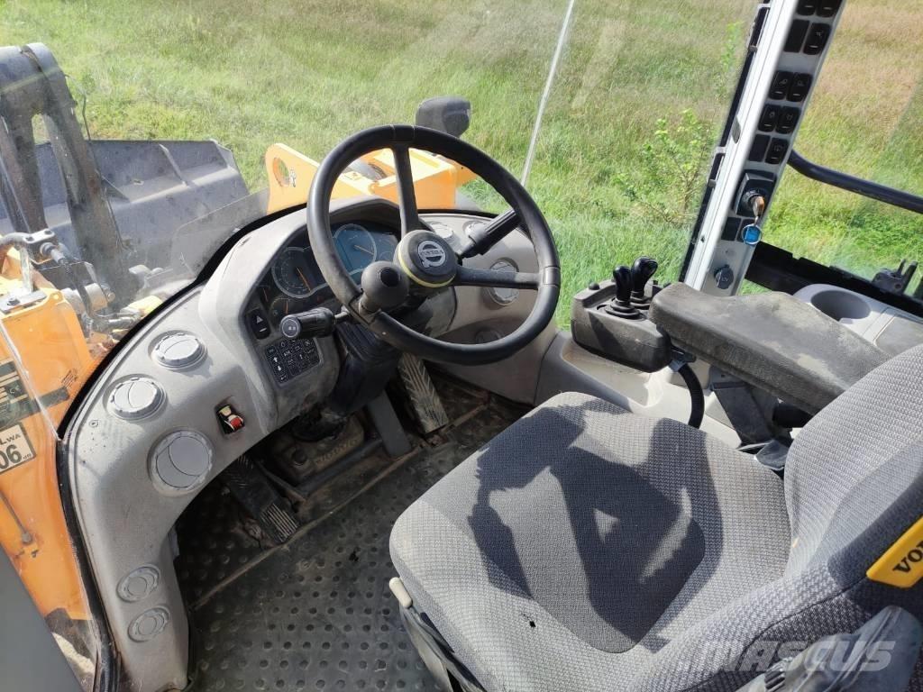 Volvo L 110 H Gumikerekes homlokrakodók