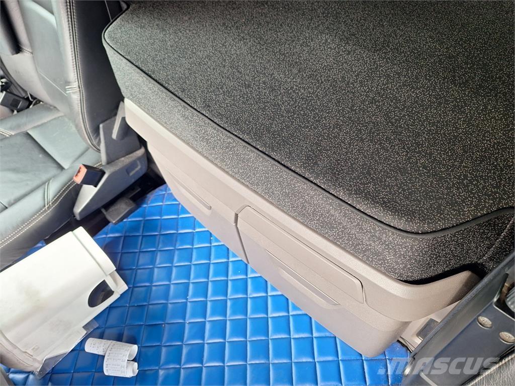 Scania R 410 LNG Nyergesvontatók