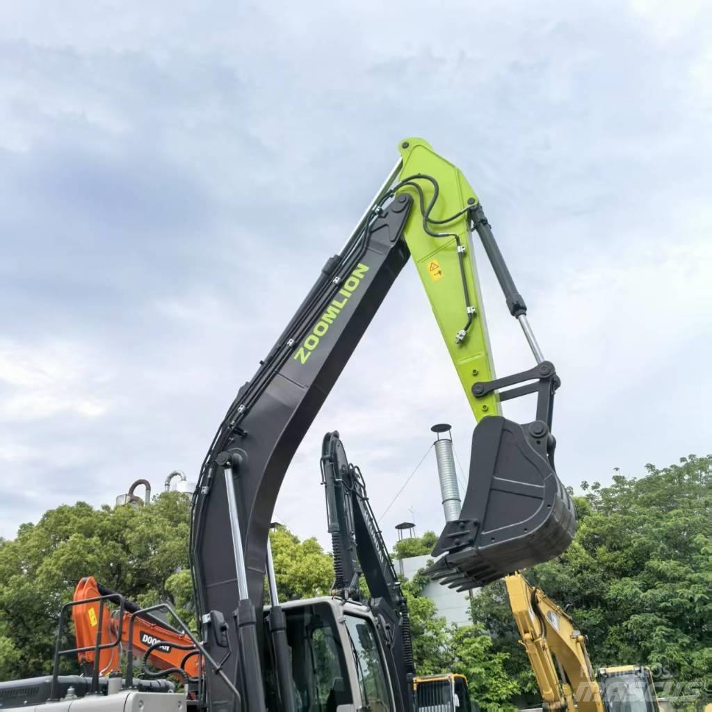 Zoomlion ZE215G Közepes (midi) kotrók 7 t - 12 t