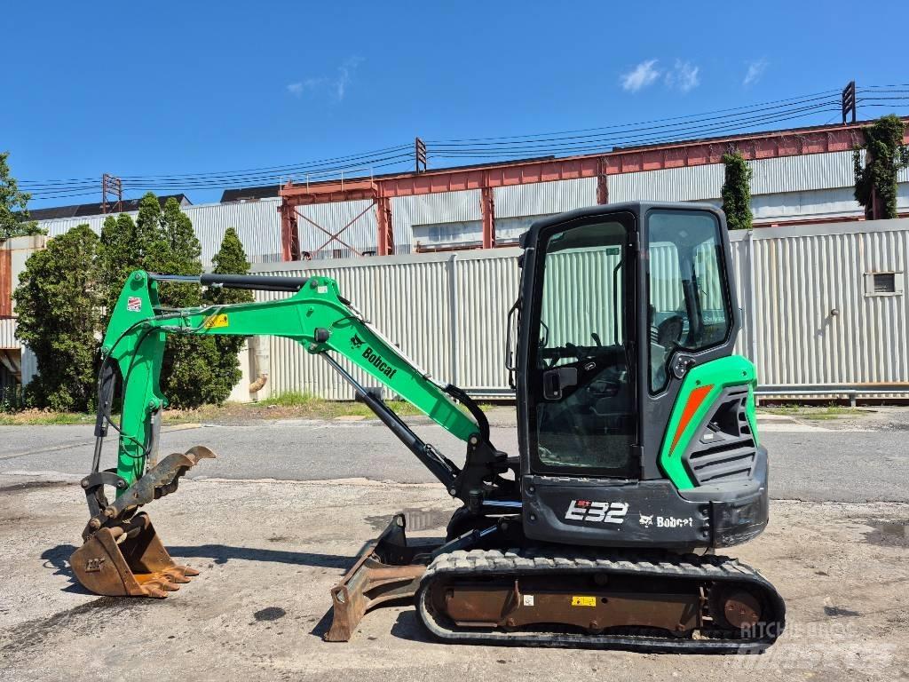 Bobcat E 32i Mini kotrók < 7t