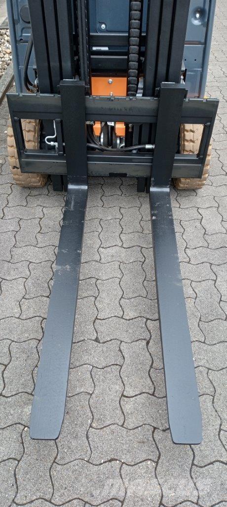 Toyota 8FBM16T Elektromos targoncák