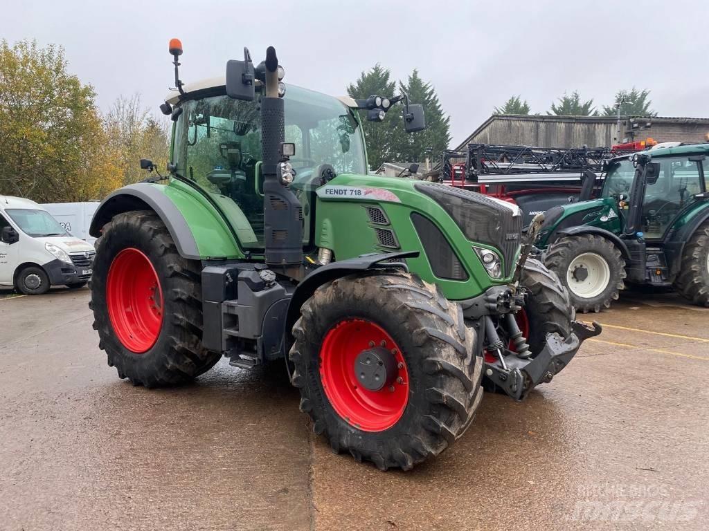 Fendt 718 Traktorok