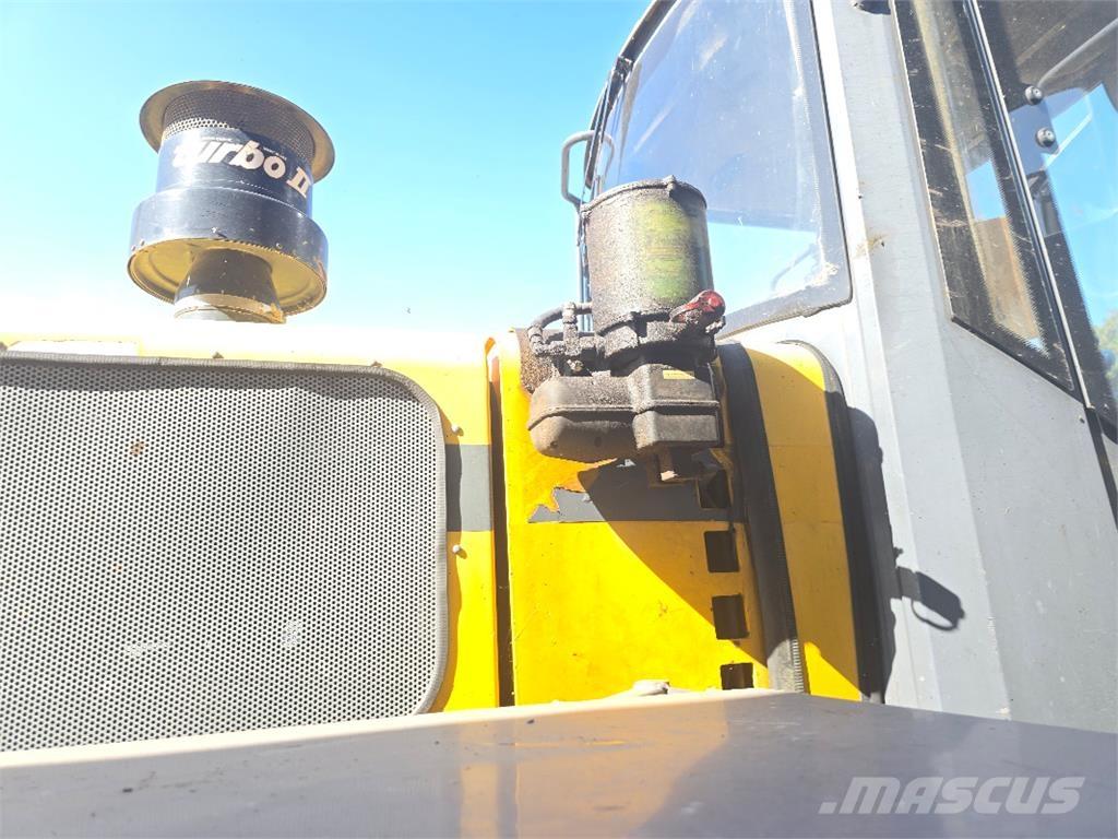 Furukawa 345 II Gumikerekes homlokrakodók