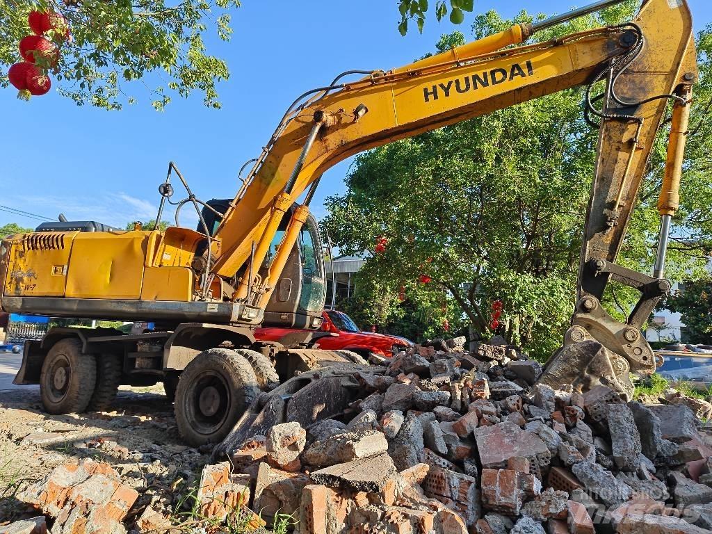 Hyundai Robex 210w-7 Gumikerekes kotrók