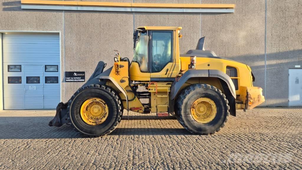 Volvo L 120 H Gumikerekes homlokrakodók