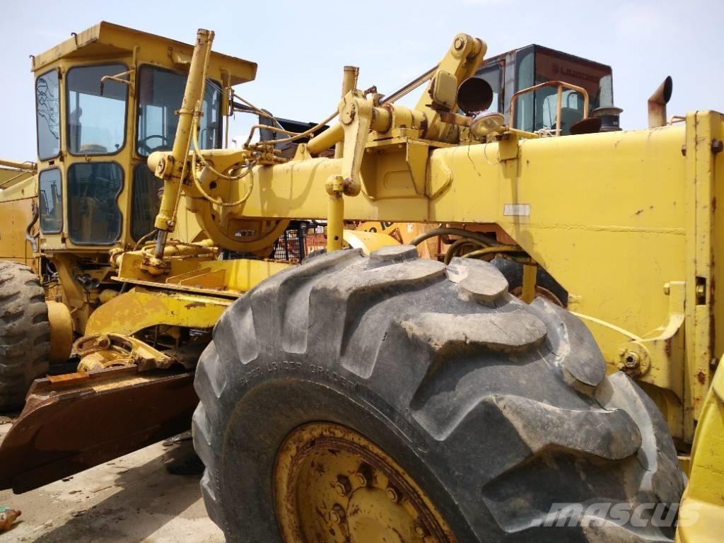 Komatsu GD 705 A-4A Gréderek