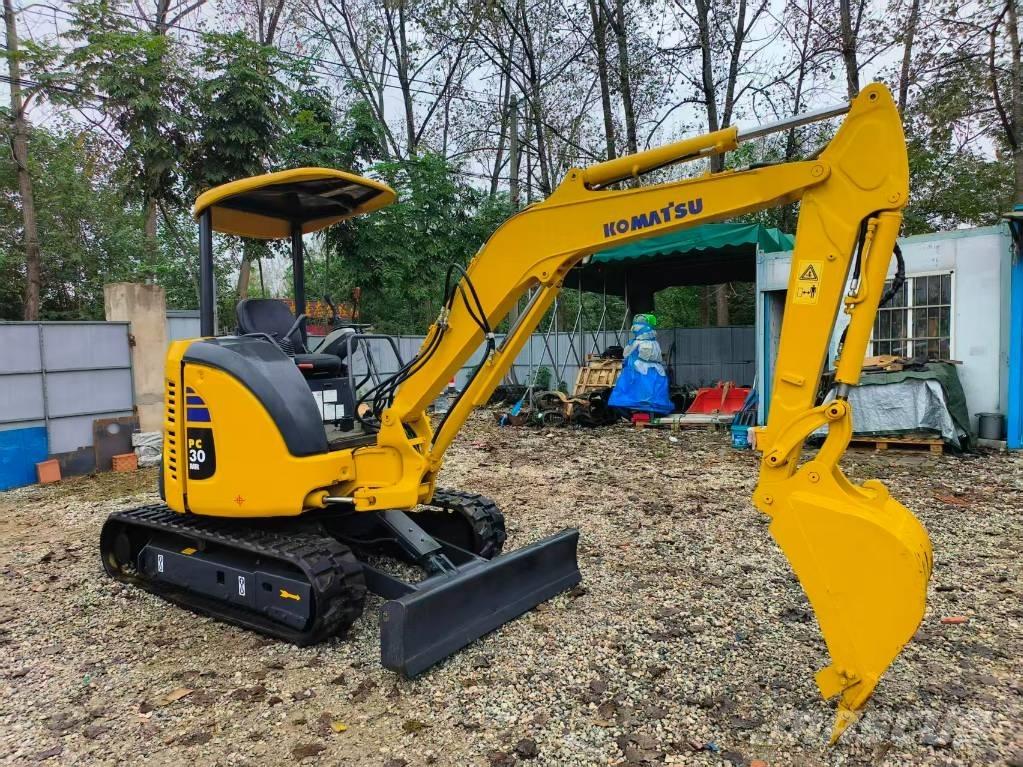Komatsu PC 30 Mini kotrók < 7t