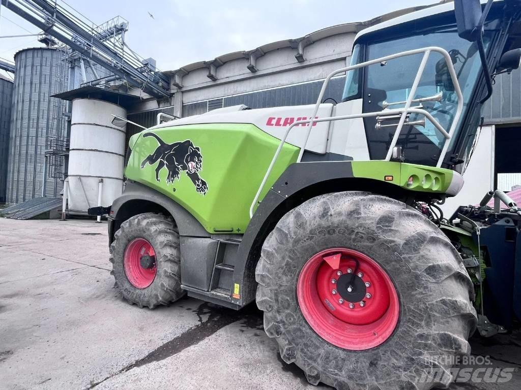 CLAAS Jaguar 980 Önjáró szecskázók