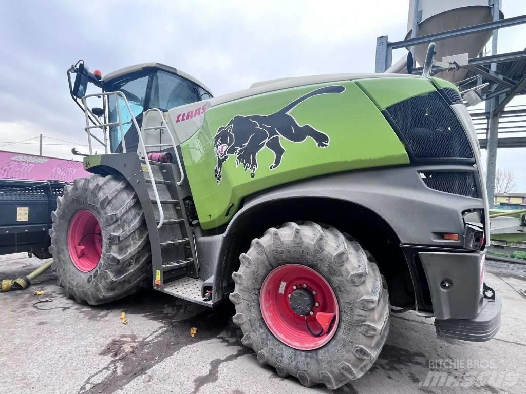 CLAAS Jaguar 980 Önjáró szecskázók