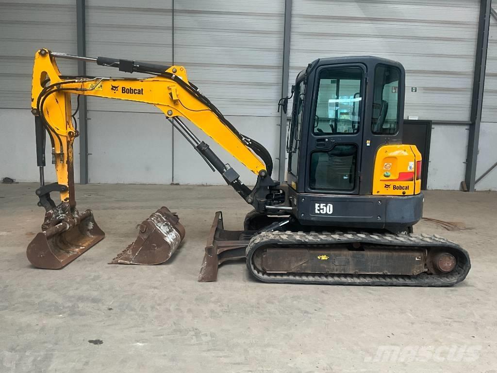 Bobcat E 50 EM Mini kotrók < 7t