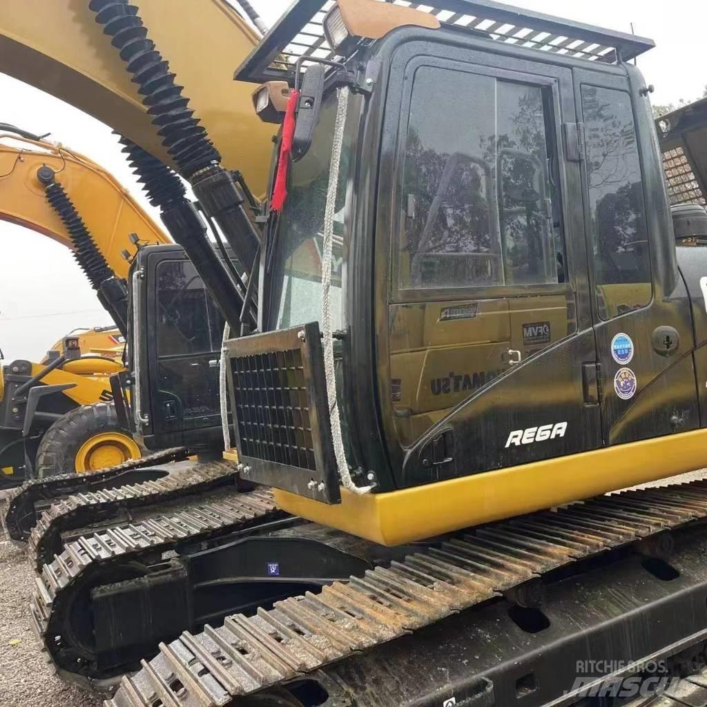 CAT 320 D2 Lánctalpas kotrók