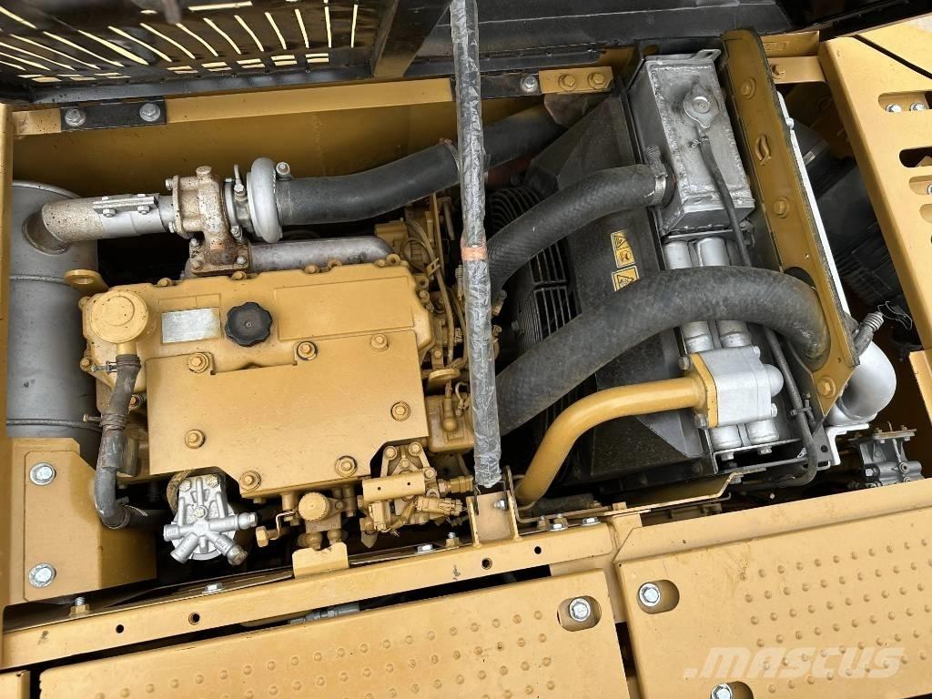 CAT 312D2GC Közepes (midi) kotrók 7 t - 12 t