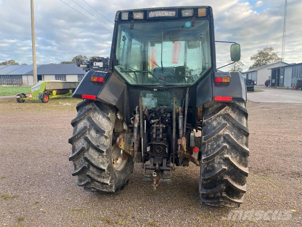 Valmet 8100 GOS Traktorok