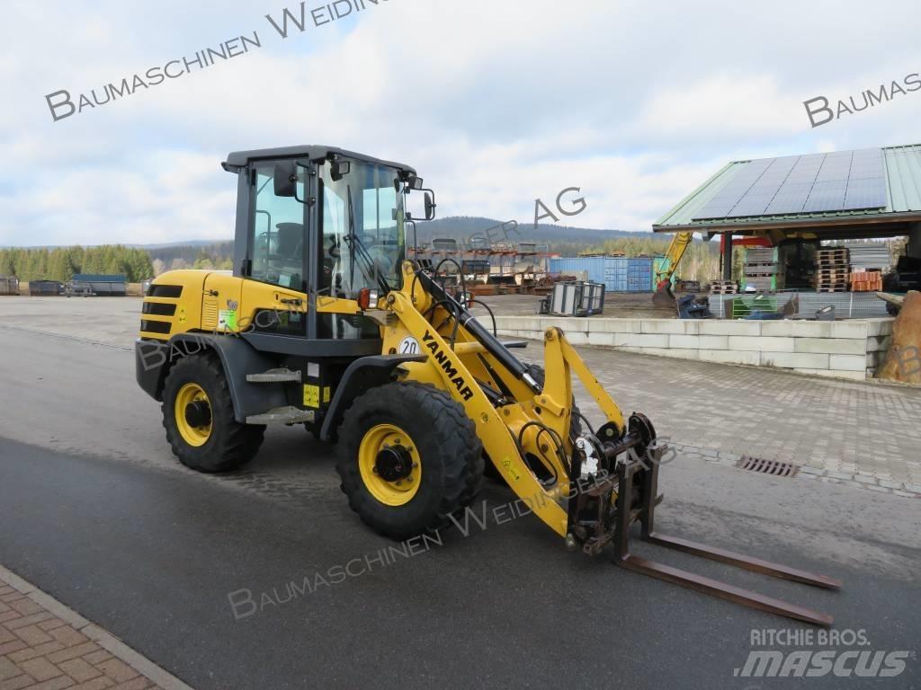 Yanmar V 80 Gumikerekes homlokrakodók