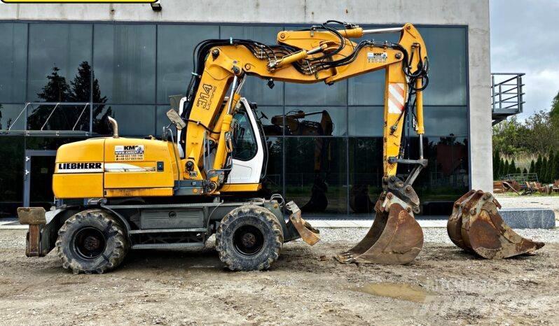 Liebherr A 314 Gumikerekes kotrók