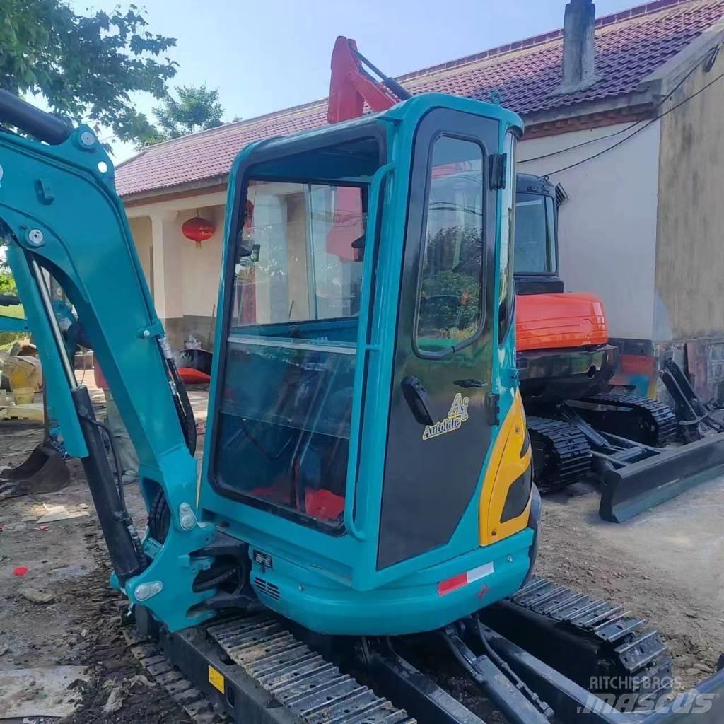 Kubota U 20 Mini kotrók < 7t