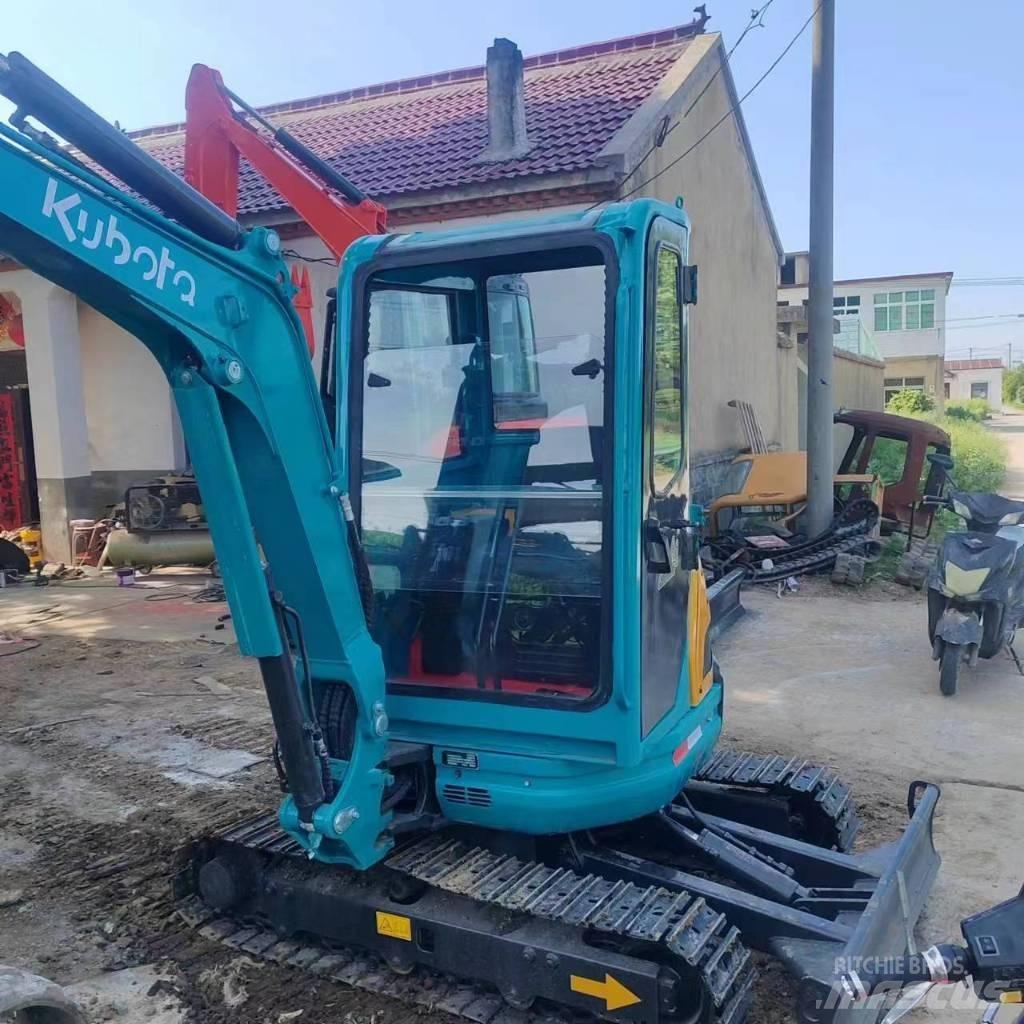 Kubota U 20 Mini kotrók < 7t