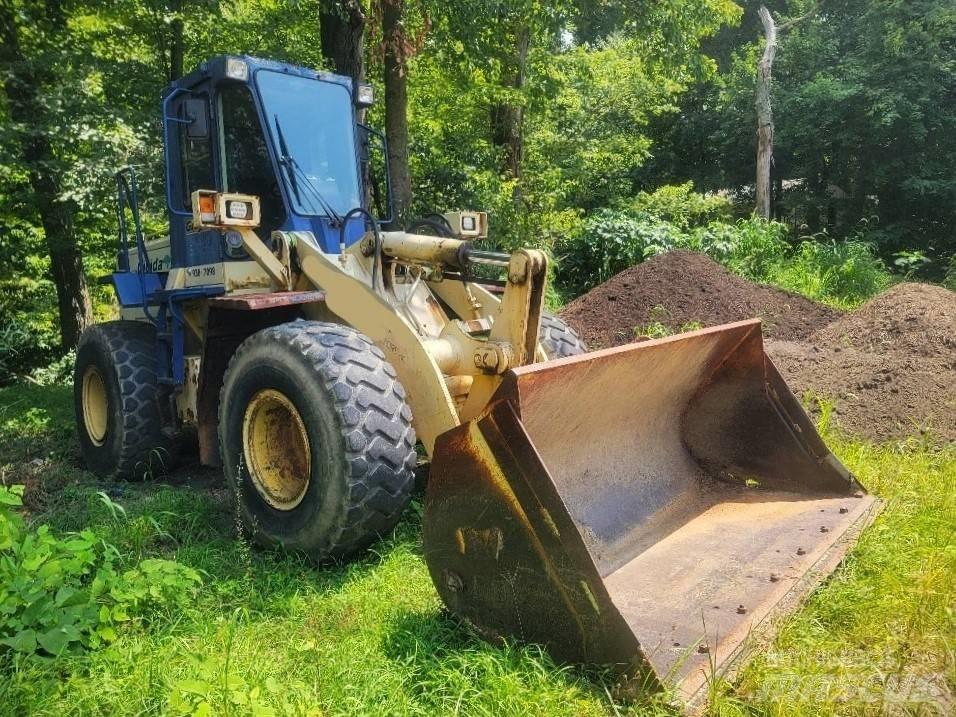 Komatsu WA 250 Gumikerekes homlokrakodók