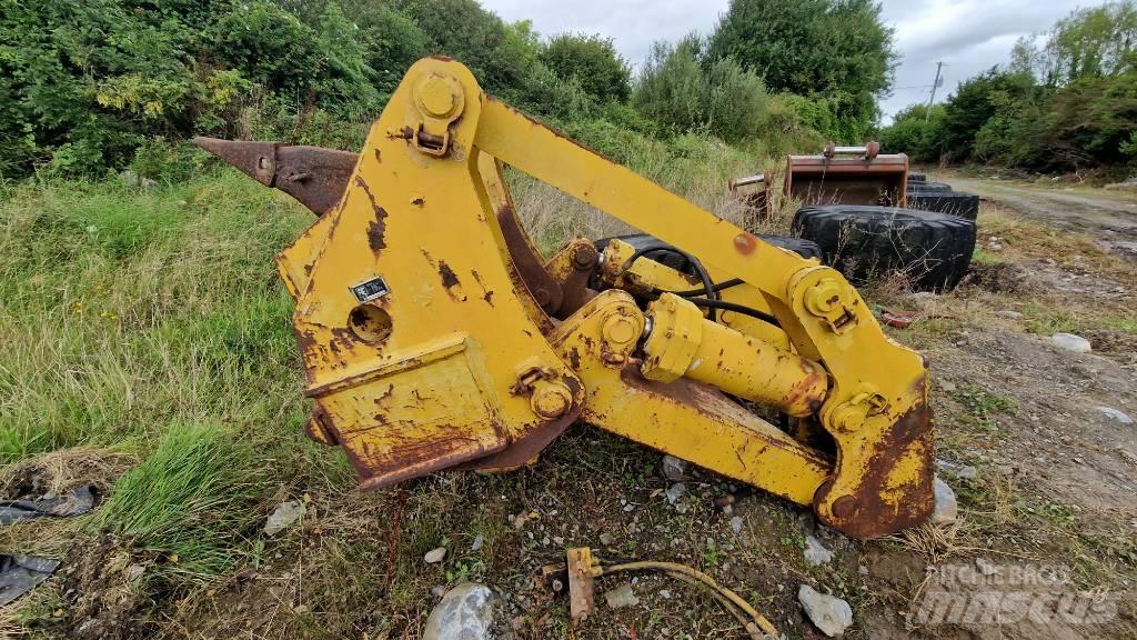Komatsu D85 Alváz és felfüggesztés