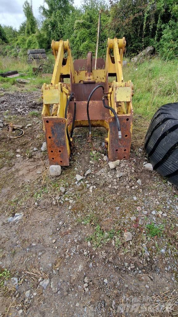 Komatsu D85 Alváz és felfüggesztés
