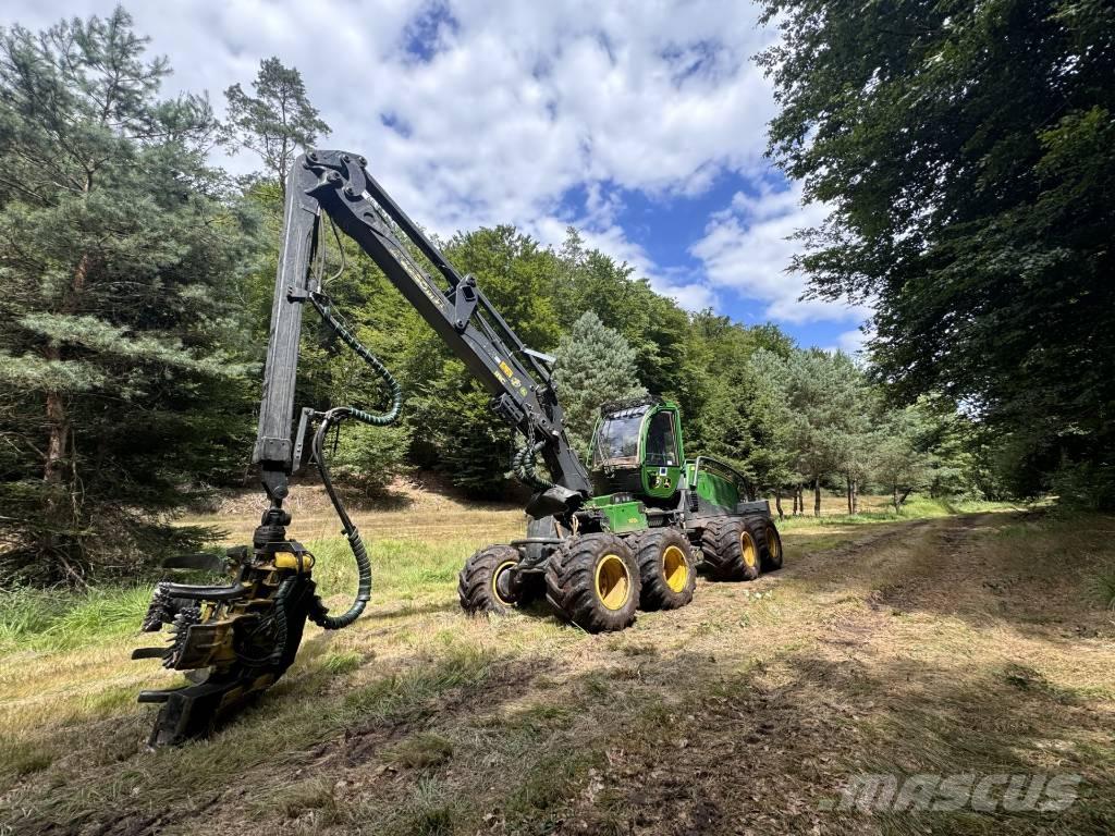 John Deere 11 70 G Betakarítók