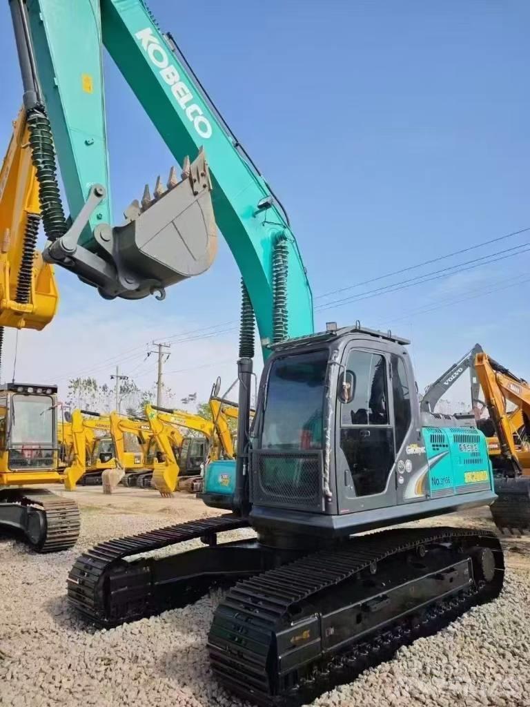 Kobelco SK 200 Lánctalpas kotrók