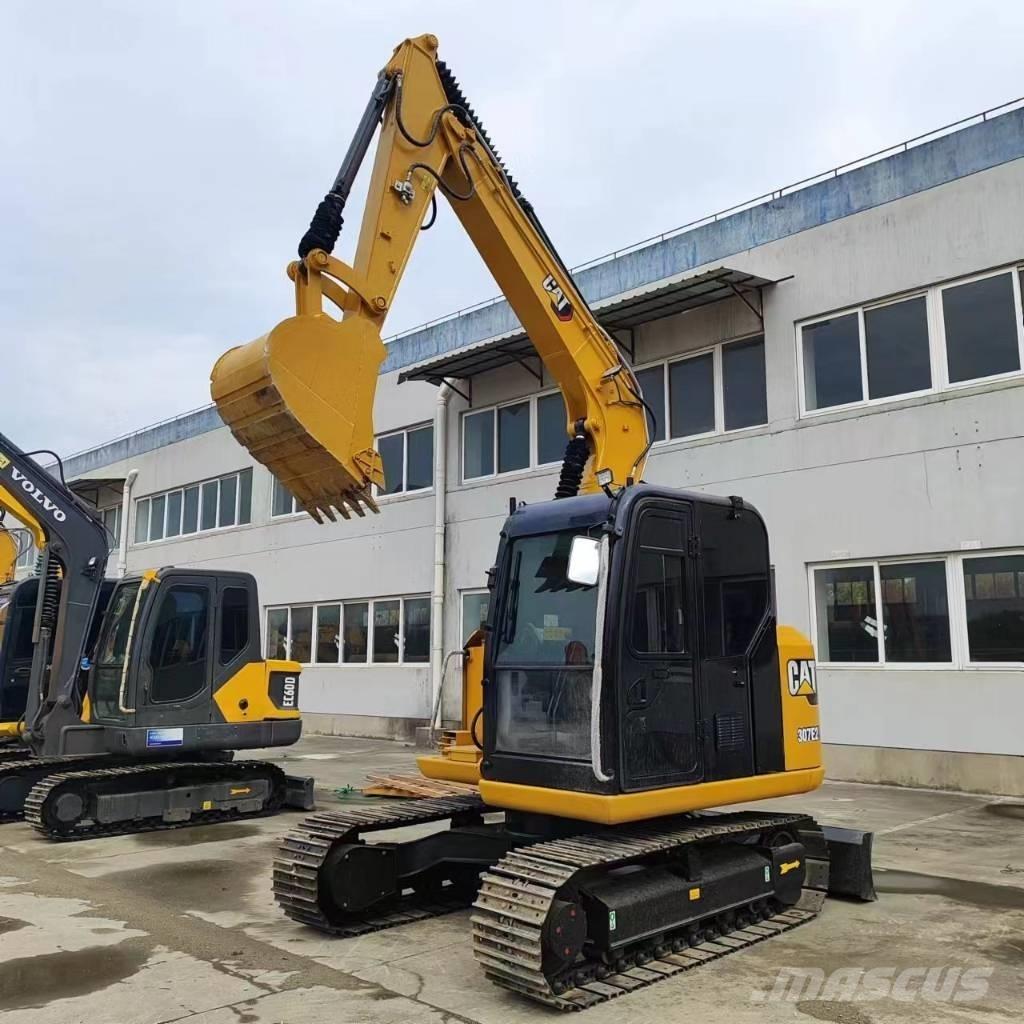 CAT 307E2 Mini kotrók < 7t