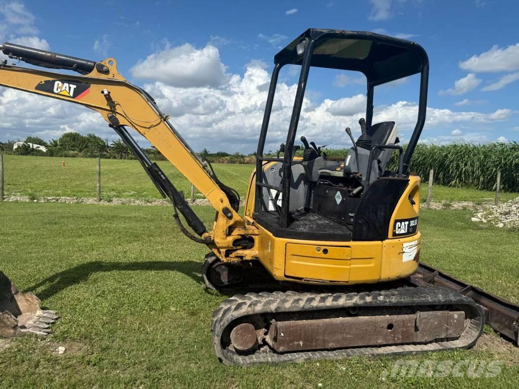 CAT 303.5 E CR Mini kotrók < 7t