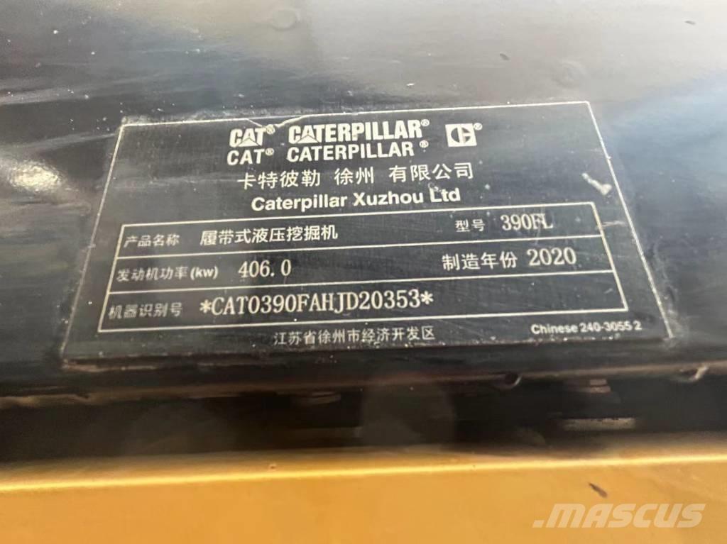 CAT 2020 CAT 390F Gumikerekes kotrók