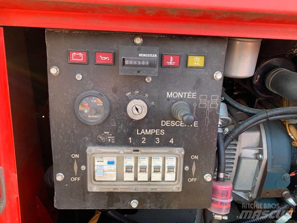  Superlight VT1 Fénytornyok