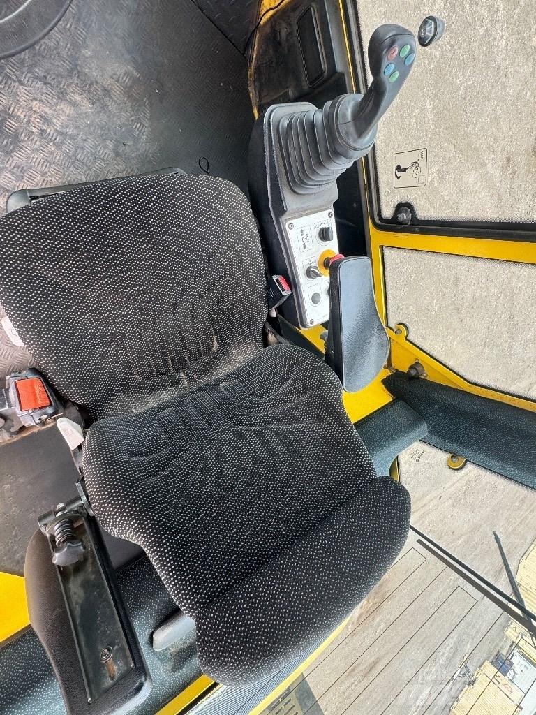 Bomag BW 216 D H-4 Egydobos hengerek