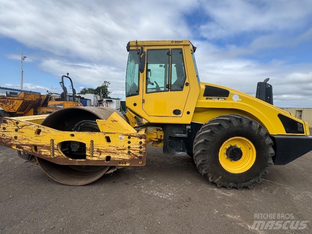 Bomag BW 216 D H-4 Egydobos hengerek