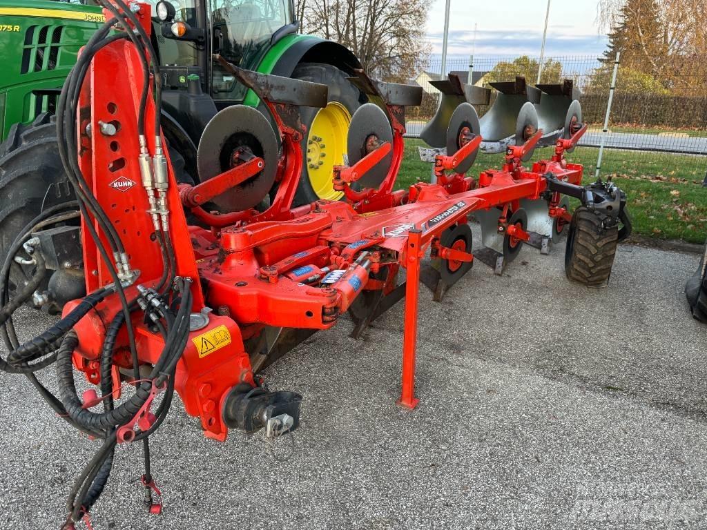 Kuhn Vari-Master 123 Váltvaforgató ekék