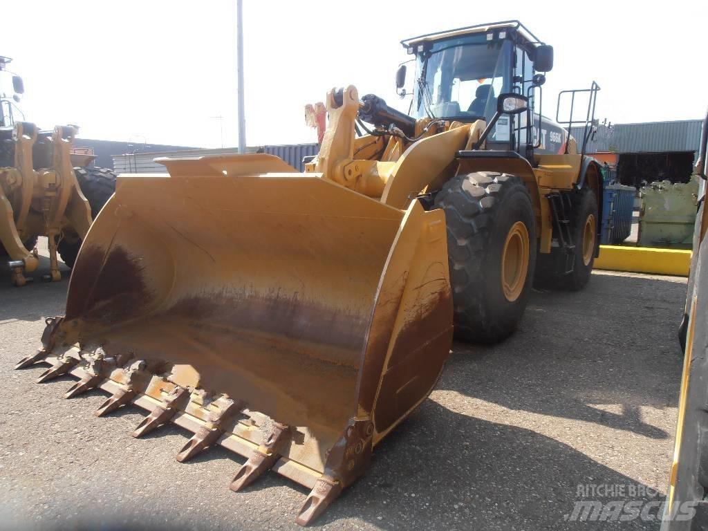 CAT 966K Gumikerekes homlokrakodók
