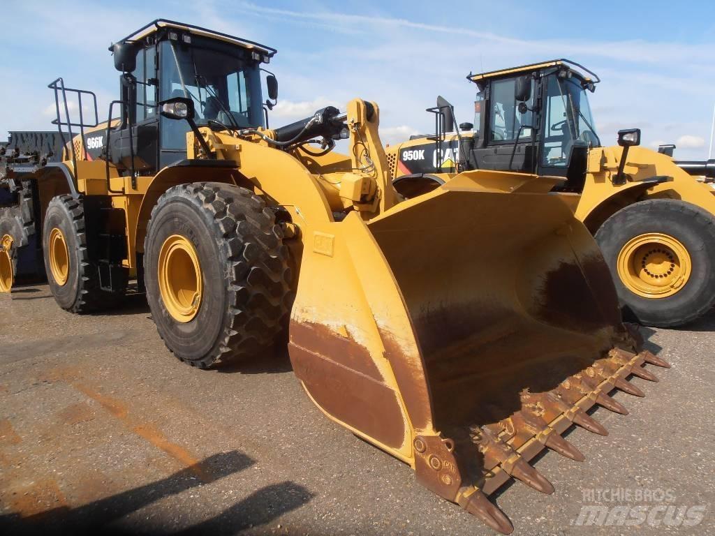 CAT 966K Gumikerekes homlokrakodók