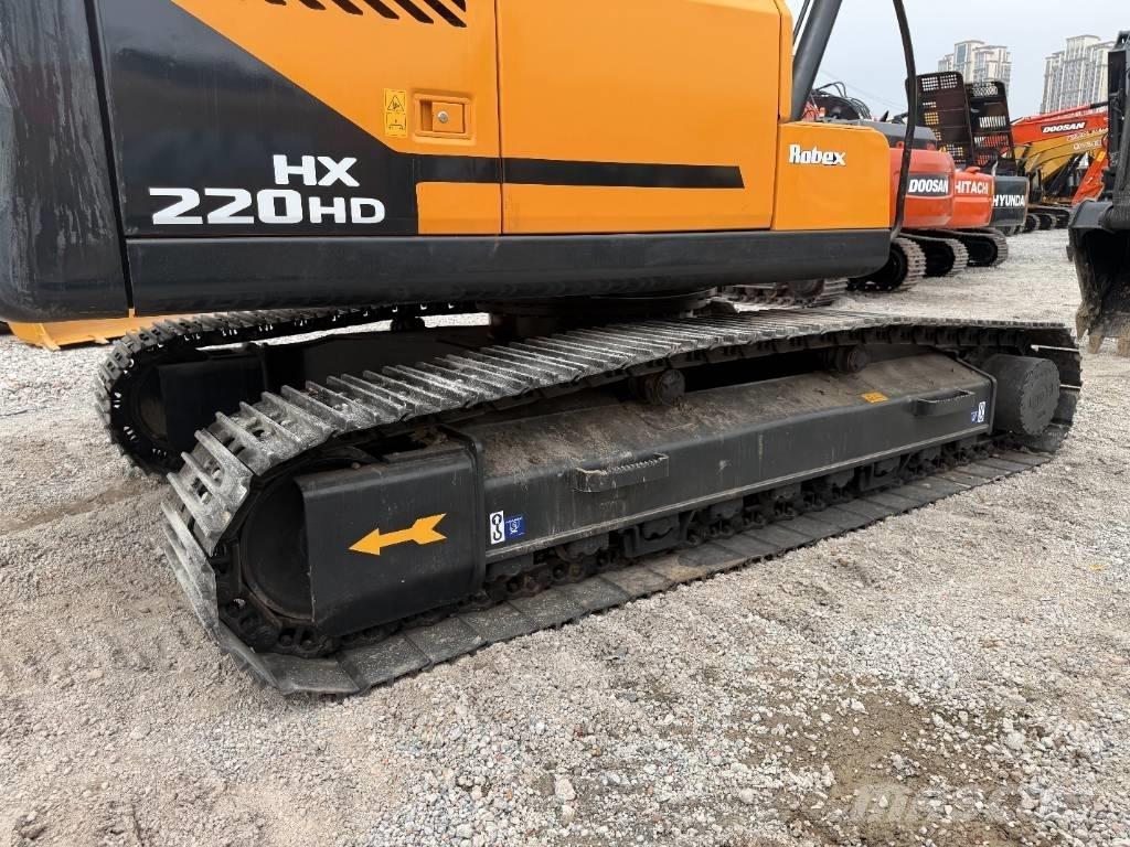 Hyundai HX220 Lánctalpas kotrók