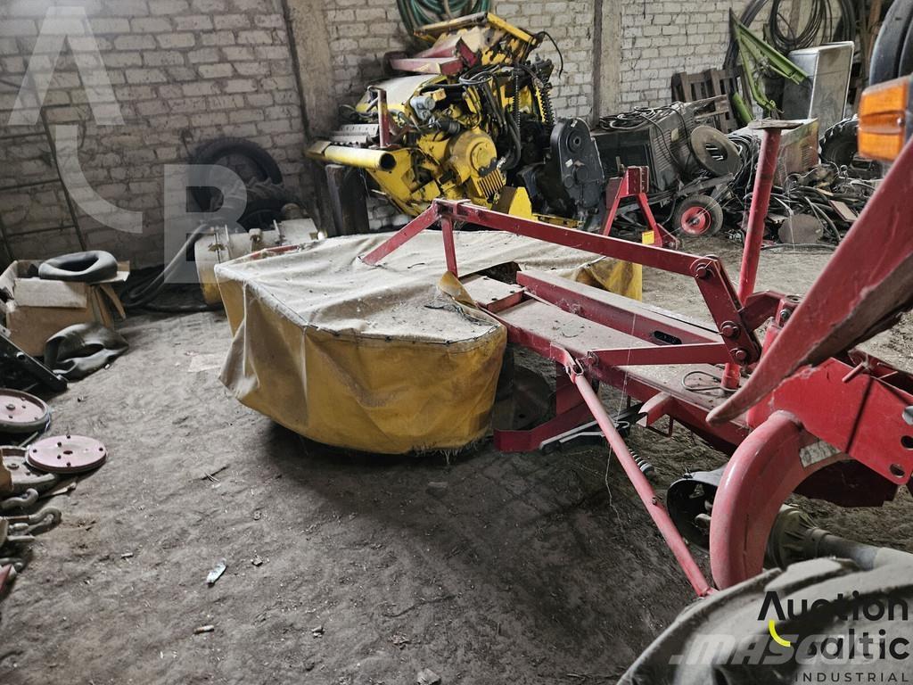  Onbekend T-25A Traktorok