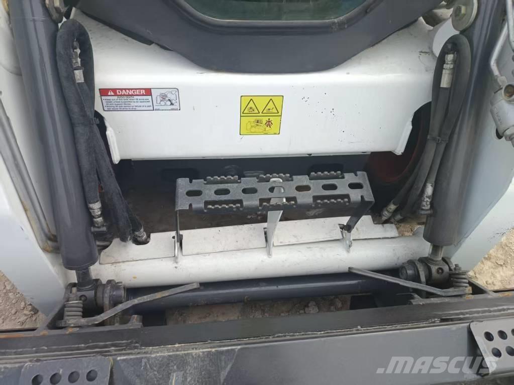 Bobcat S 450 Kompaktrakodók