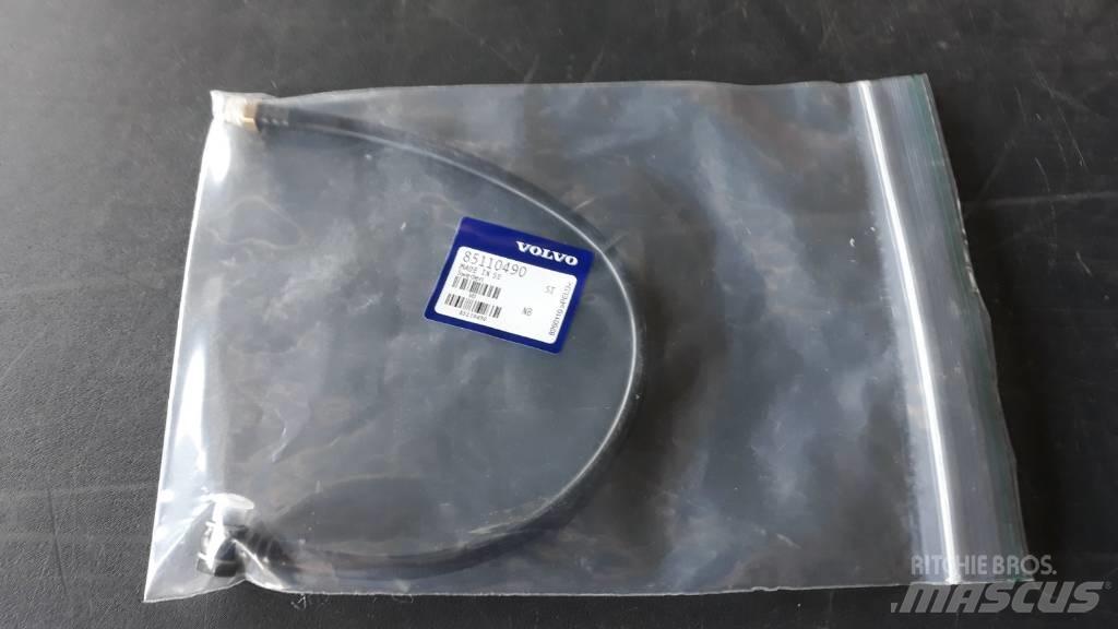 Volvo HOSE 85110490 Vezetőfülke és belső tartozékok