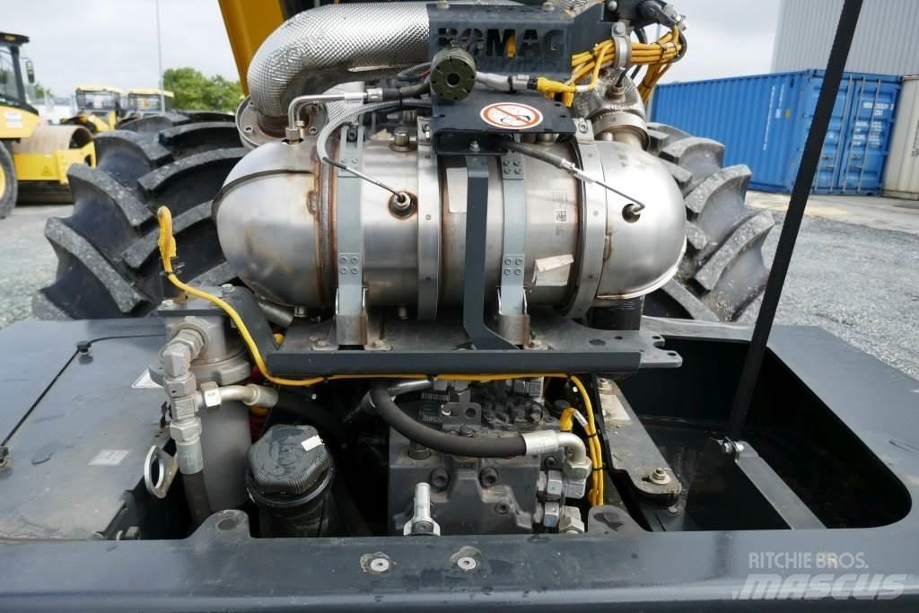 Bomag BW 213 PDH-5 Talajtömörítő gépek